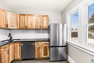 3916 W 4th St, Duluth, MN 55807 - Photo 12