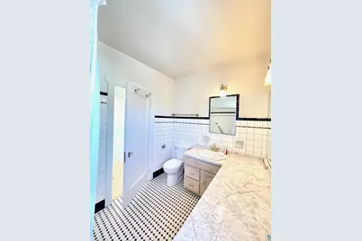 124 N 24th Ave E, Duluth, MN 55812 - Photo 40