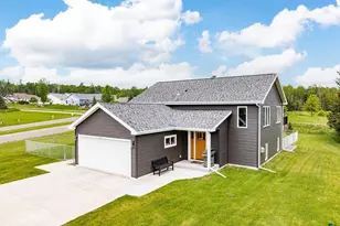 1225 Hidden Springs Ln, Two Harbors, MN 55616 - Photo 1