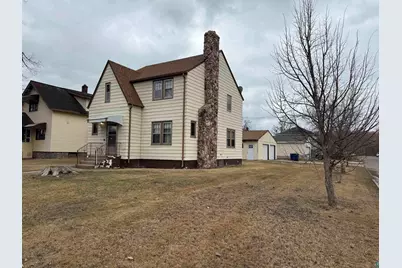 3001 W 3rd Ave, Hibbing, MN 55746 - Photo 2
