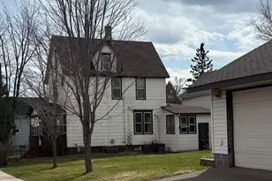 301 8th St, Two Harbors, MN 55616 - Photo 2