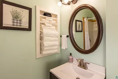 1229 E Sheridan St, Ely, MN 55731 - Photo 24