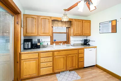 21 Don Avon St, Duluth, MN 55803 - Photo 14