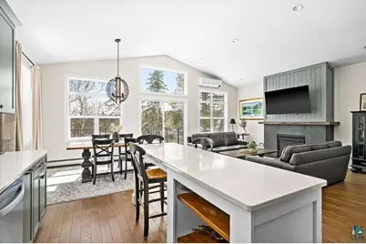 2236 Hoover St, Duluth, MN 55811 - Photo 4