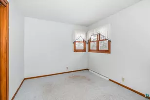 129 Artavia St, Duluth, MN 55811 - Photo 8