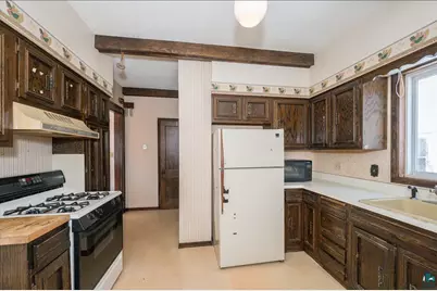 302 E 8th St, Superior, WI 54880 - Photo 6