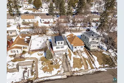 711 E 13th St, Duluth, MN 55805 - Photo 8