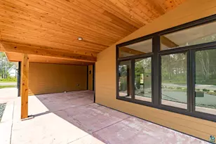 311 Hartley Hls Ln, Duluth, MN 55803 - Photo 14