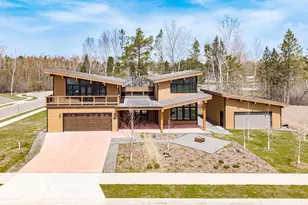 311 Hartley Hls Ln, Duluth, MN 55803 - Photo 4