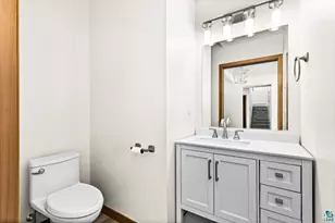 311 Hartley Hls Ln, Duluth, MN 55803 - Photo 22