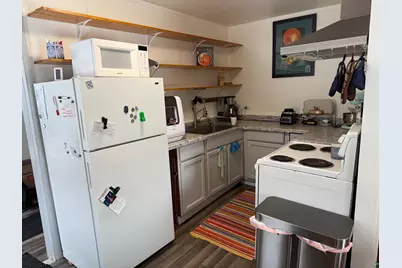 516 Elk St, Duluth, MN 55803 - Photo 2