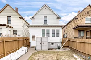 2326 W 2nd St, Duluth, MN 55806 - Photo 34