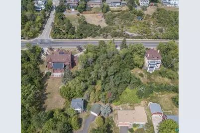 24Xx E Superior St, Duluth, MN 55812 - Photo 4