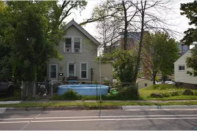 1026 E 3rd St, Duluth, MN 55805 - Photo 1