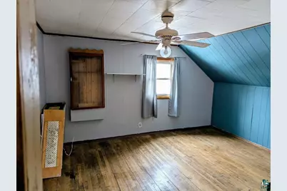 119 E Michigan Ave, Gilbert, MN 55741 - Photo 16