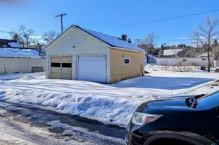119 E Michigan Ave, Gilbert, MN 55741 - Photo 4