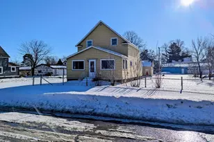 119 E Michigan Ave, Gilbert, MN 55741 - Photo 1