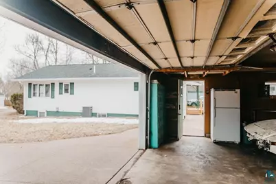 423 13th St, Cloquet, MN 55720 - Photo 32