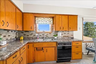 1902 Tyrol St, Duluth, MN 55811 - Photo 10