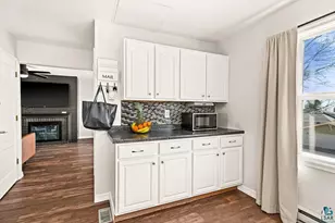 2928 E Superior St, Duluth, MN 55812 - Photo 14