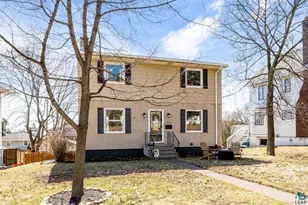 2928 E Superior St, Duluth, MN 55812 - Photo 2