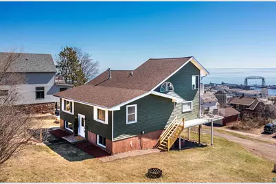 726 W 5th St, Duluth, MN 55806 - Photo 1