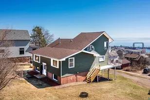 726 W 5th St, Duluth, MN 55806 - Photo 1