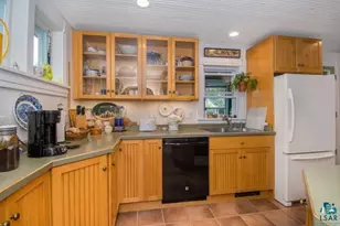 19 N 44th Ave E, Duluth, MN 55804 - Photo 6