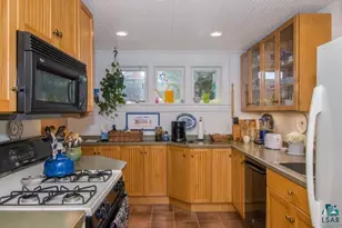 19 N 44th Ave E, Duluth, MN 55804 - Photo 8