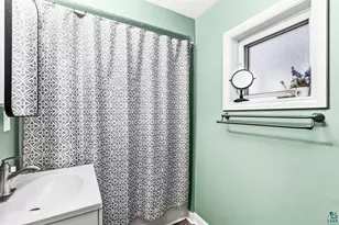 411 N 52nd Ave W, Duluth, MN 55807 - Photo 20