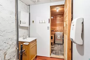 1118 E 6th St, Duluth, MN 55805 - Photo 36