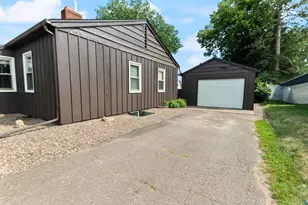 128 8th St, Moose Lake, MN 55757 - Photo 4