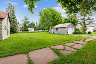 332 W Pine Street, Washburn, WI 54891 - Photo 4