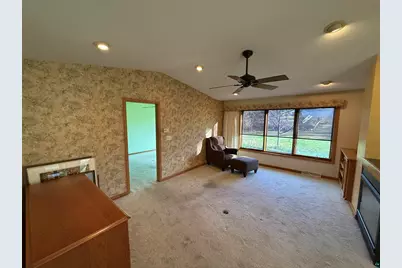 502 Spring Creek Cr #-, Baraboo, WI 53913 - Photo 12
