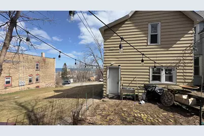 525 W 4th St, Duluth, MN 55806 - Photo 32