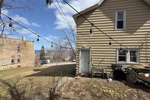 525 W 4th St, Duluth, MN 55806 - Photo 32
