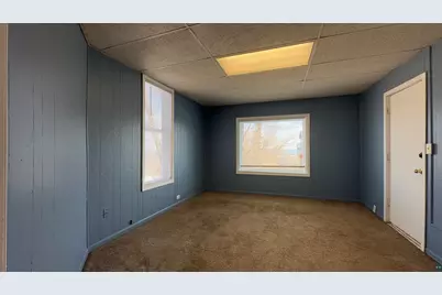 525 W 4th St, Duluth, MN 55806 - Photo 8
