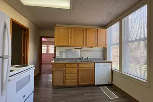 525 W 4th St, Duluth, MN 55806 - Photo 6