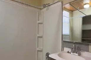 525 W 4th St, Duluth, MN 55806 - Photo 12