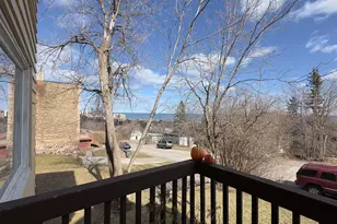 525 W 4th St, Duluth, MN 55806 - Photo 4