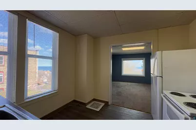 525 W 4th St, Duluth, MN 55806 - Photo 22