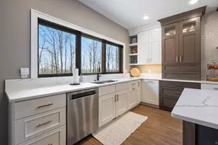 3960 Peyton Ln, Hermantown, MN 55811 - Photo 8