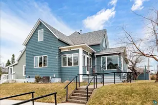718 6th Ave, Two Harbors, MN 55616 - Photo 1