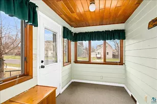 718 6th Ave, Two Harbors, MN 55616 - Photo 4