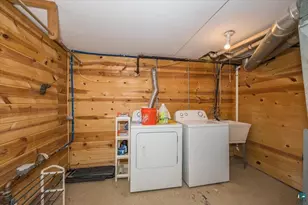 2208 W 8th St, Duluth, MN 55806 - Photo 14