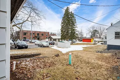 821 N 19th Ave E, Duluth, MN 55812 - Photo 24