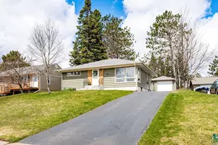 335 W Winona St, Duluth, MN 55803 - Photo 2