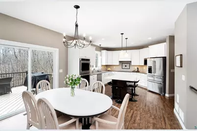 510 Crystal Dr, Duluth, MN 55811 - Photo 12