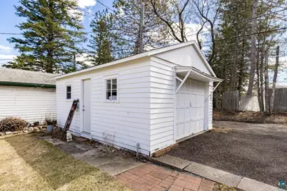 308 Maryland St, Duluth, MN 55803 - Photo 10