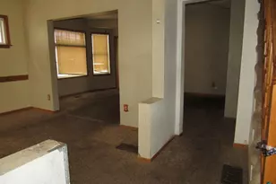2629 W 2nd St, Duluth, MN 55806 - Photo 2
